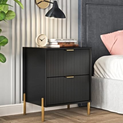 Akrio Side table