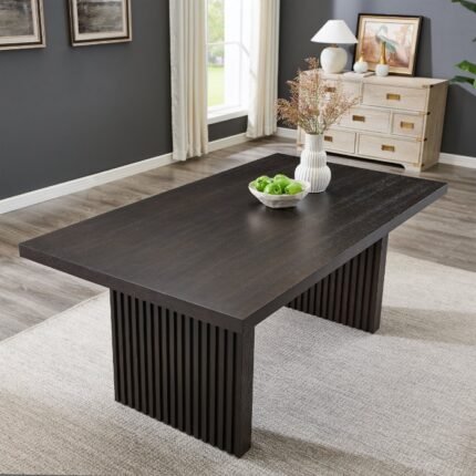 Veci Dining table