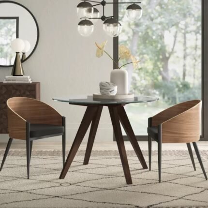 Akiko Dining table