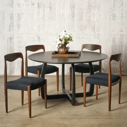 Sozi Dining table